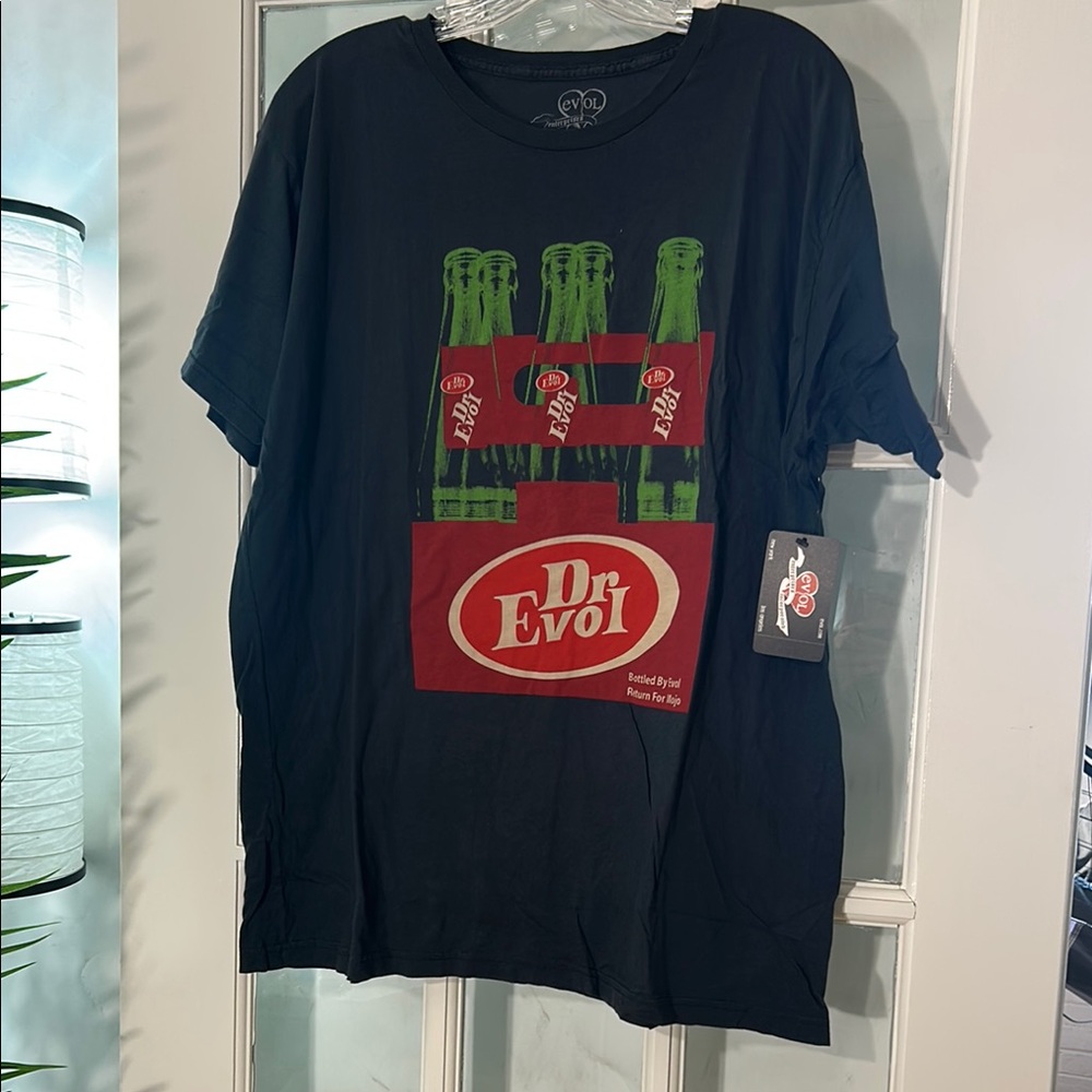 Green and Black Short Sleeve Tee with Graphic Design